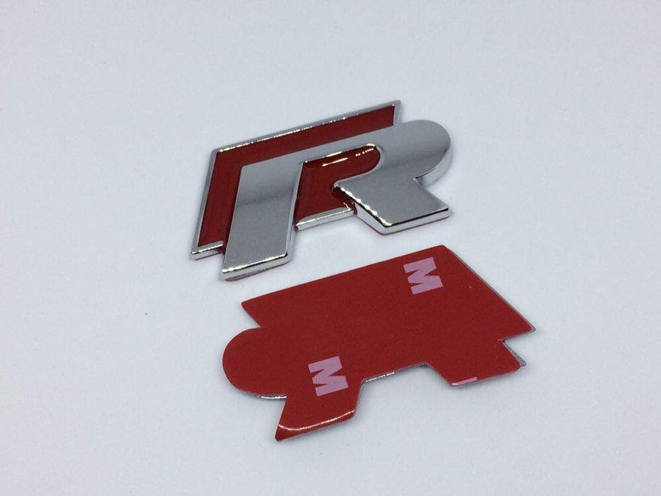 Emblema VW R aripi rosu