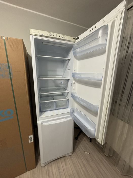 Frigider Indesit