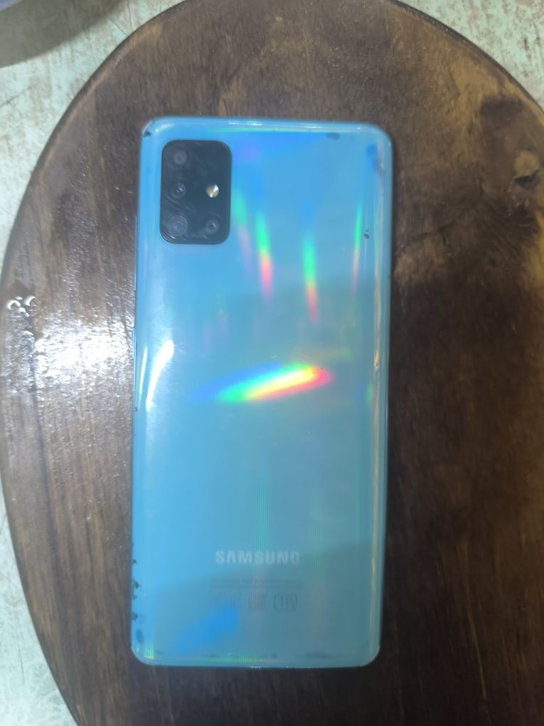 Samsung a51 xolati yaxshi