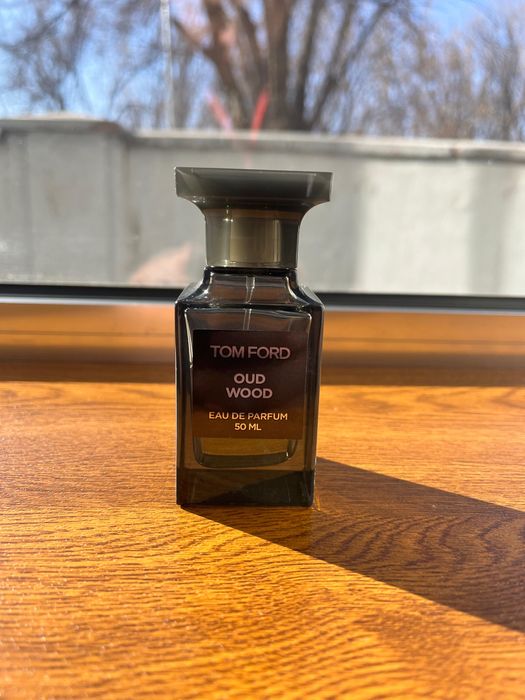 Продается TOM FORD OUD WOOD 50мл остаток 35мл