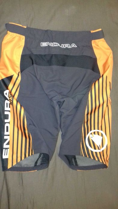 Pantaloni mountain bike scurt biciclisti downhill riders Endura MT500