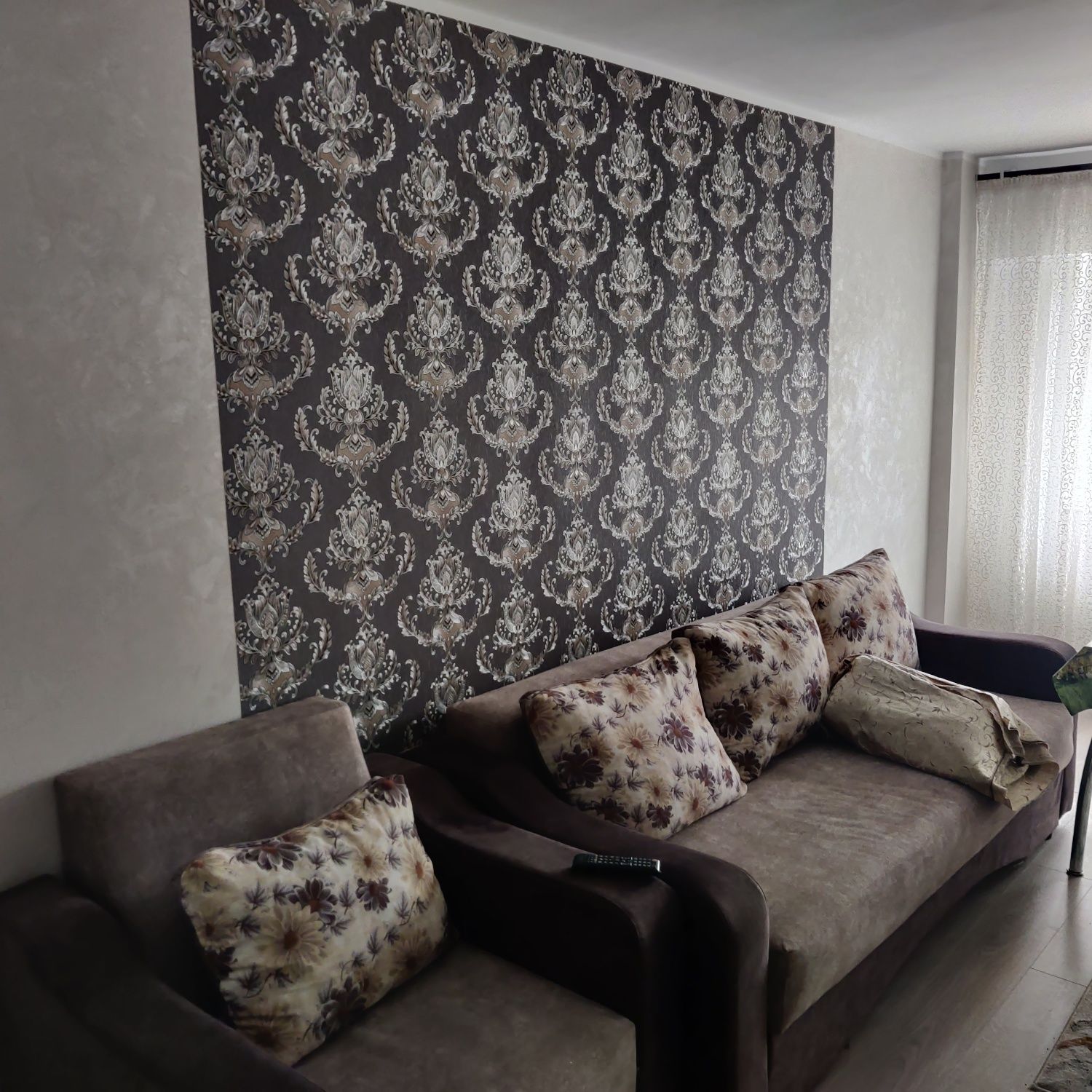 închirierz apartament 4 camere 75 mp