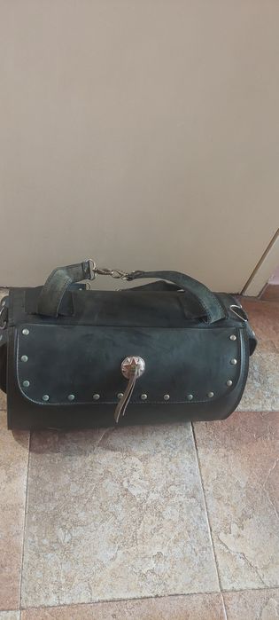Кожена чанта за мотор