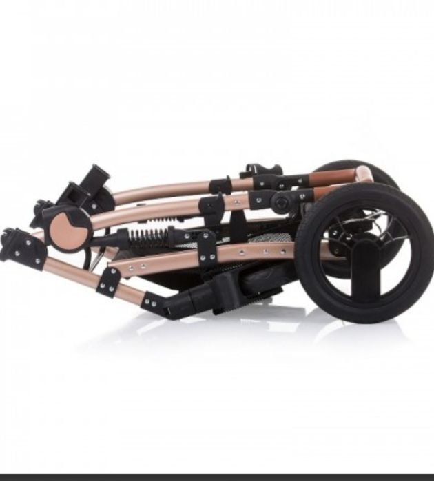 Бебешка количка Chipolino