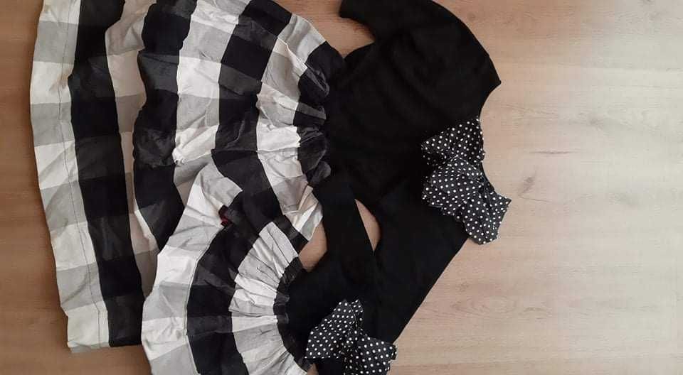 Еднакви рокли за мама и малка дама