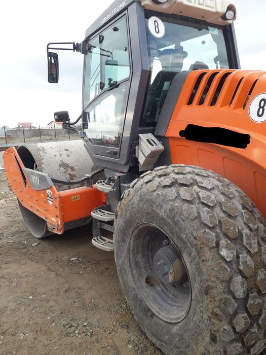 Închiriez cilindru compactor 3.5T, 12,T, 20T