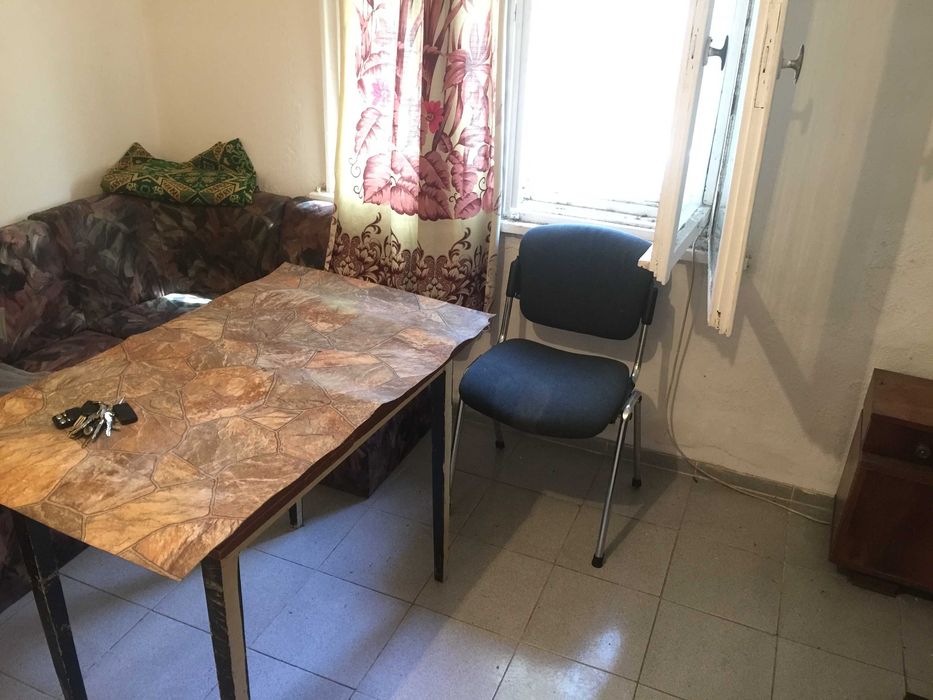 Дава се под наем Едностаен апартамент в Пловдив, Център - 54 кв.м за 200 € - Снимка #3