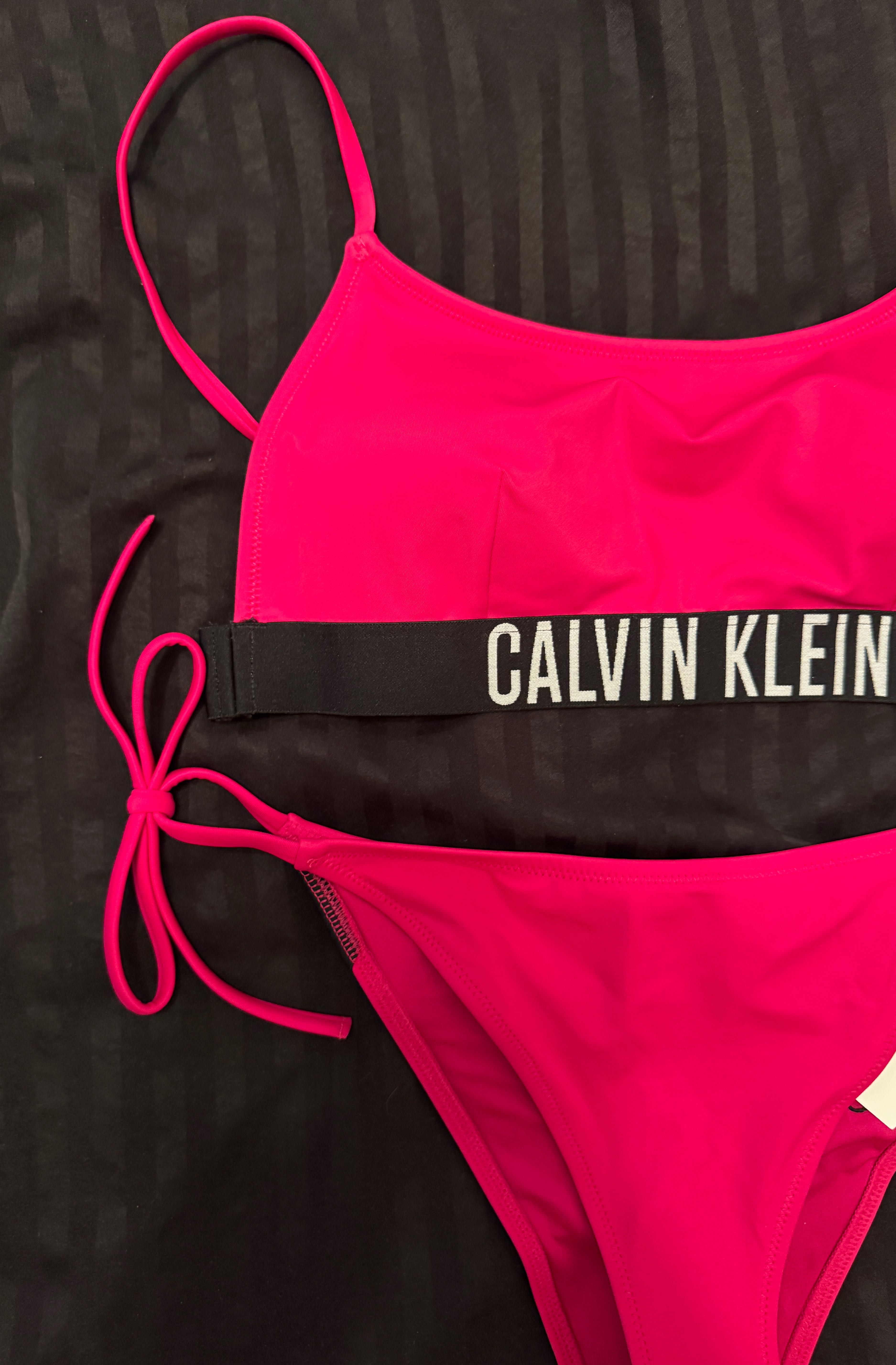 Розов бански от две части Calvin Klein