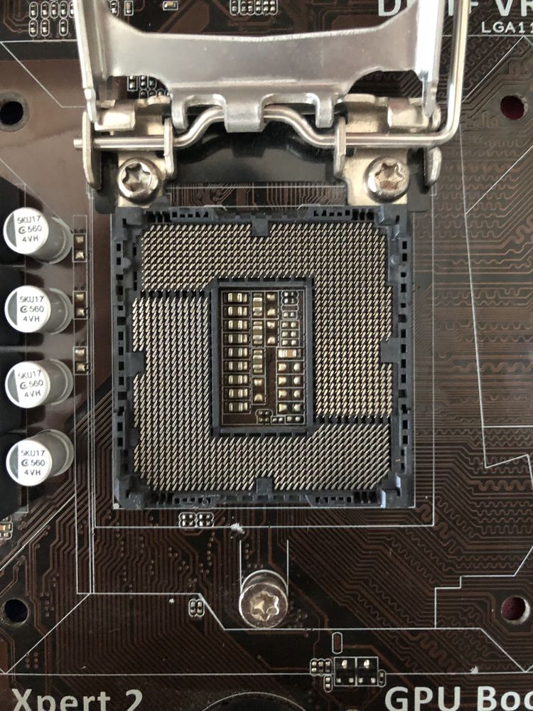 Дънна платка ASUS B85-PLUS комплект