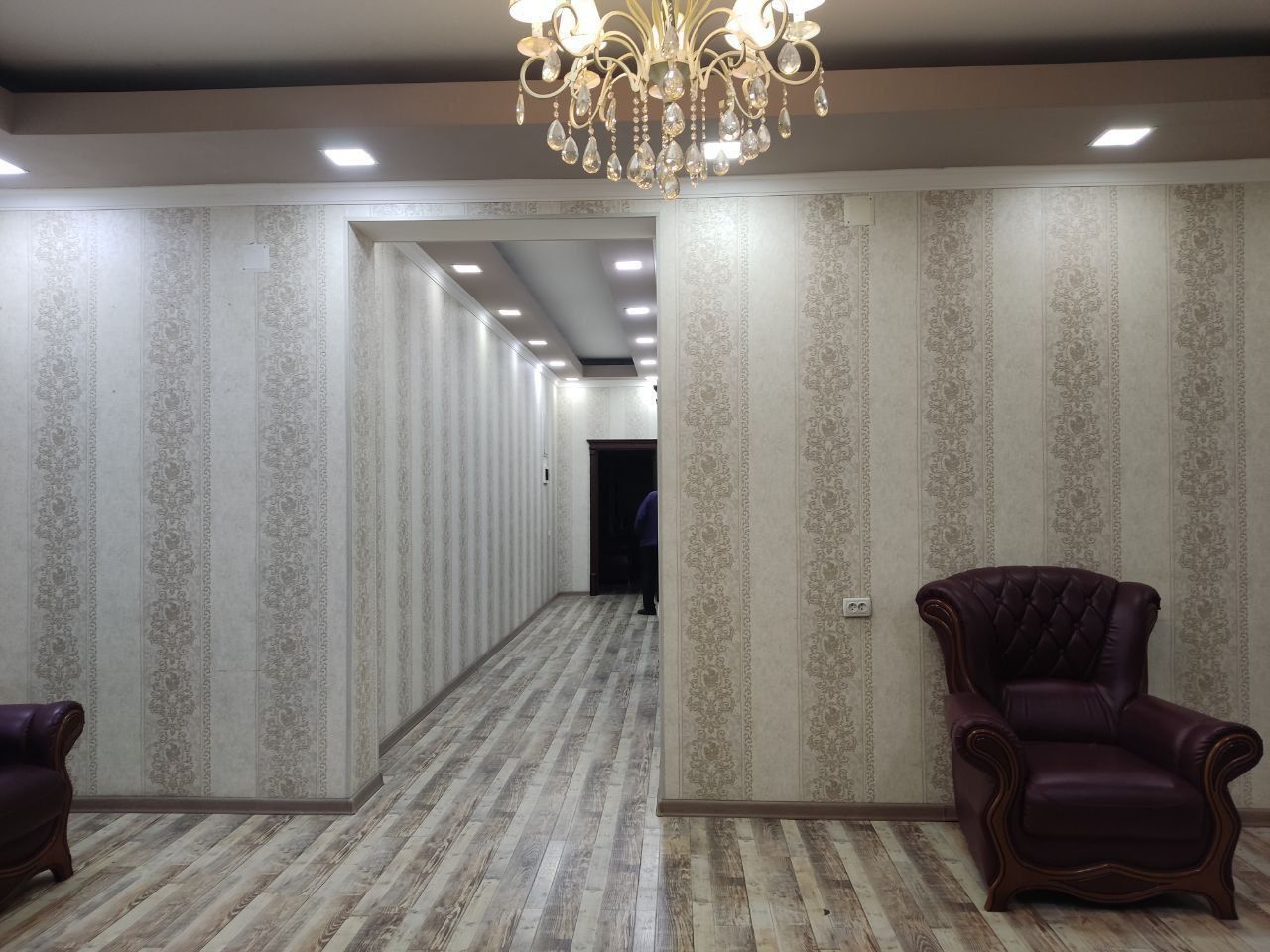 Офис 110м2 с мебелью по линии метро Хамза