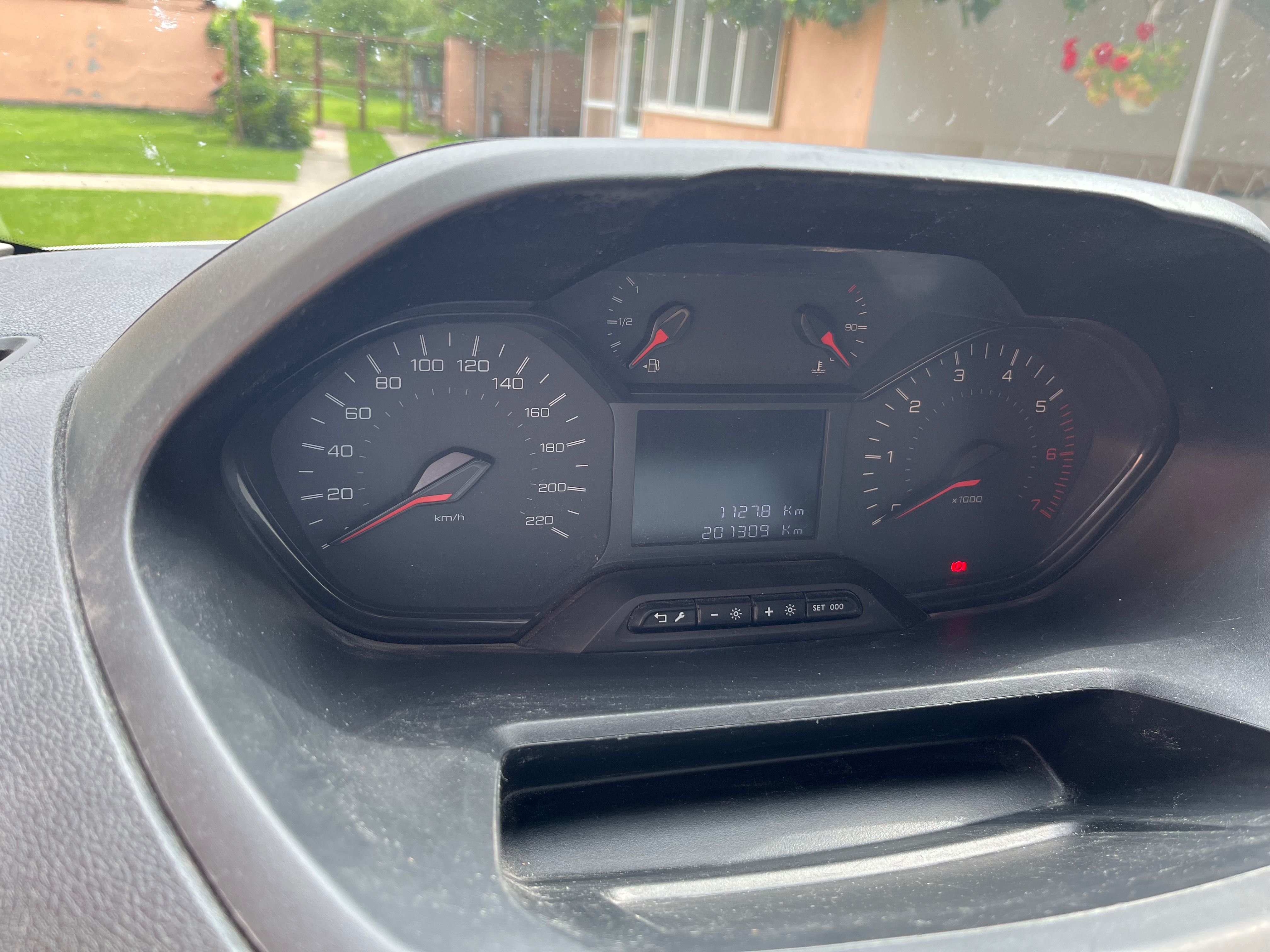 Peugeot L2  partner lung 2019