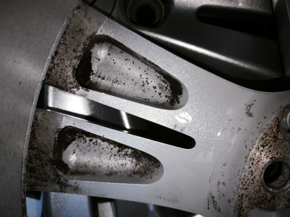 16" оригинални алуминиеви джанти за Honda.