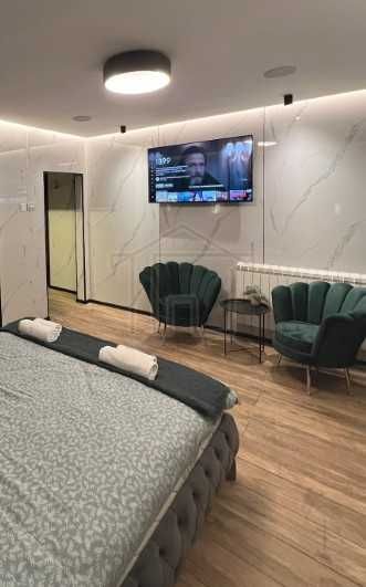 Дава се под наем Двустаен апартамент в Пловдив, Каменица 2 - 69 кв.м за 331.5 € - Снимка #1