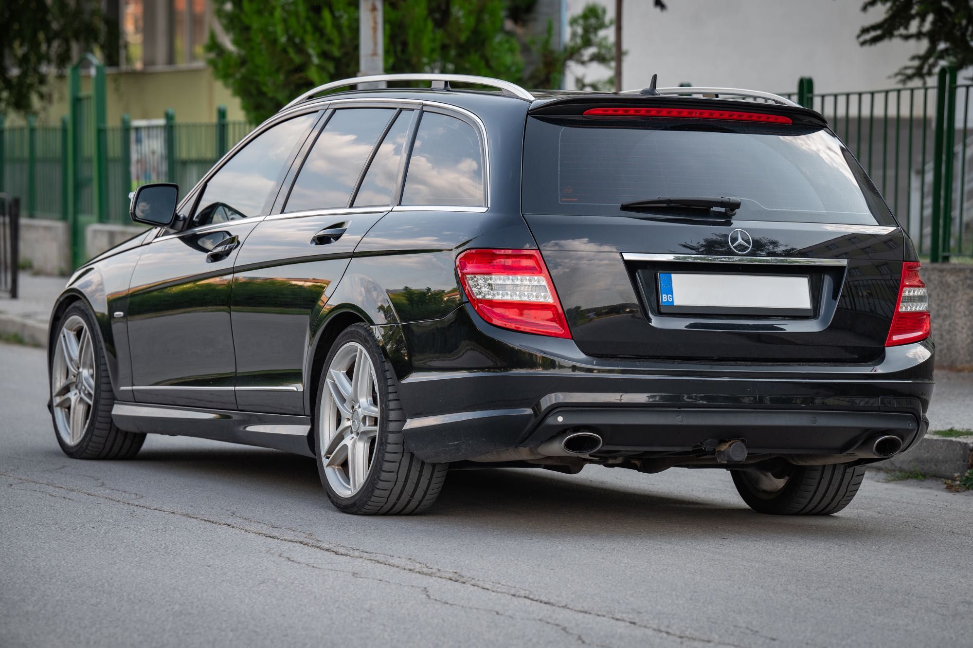 Mercedes-Benz c320