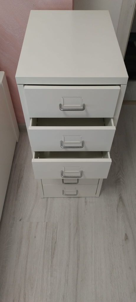 Comoda metalica cu sertare  Ikea