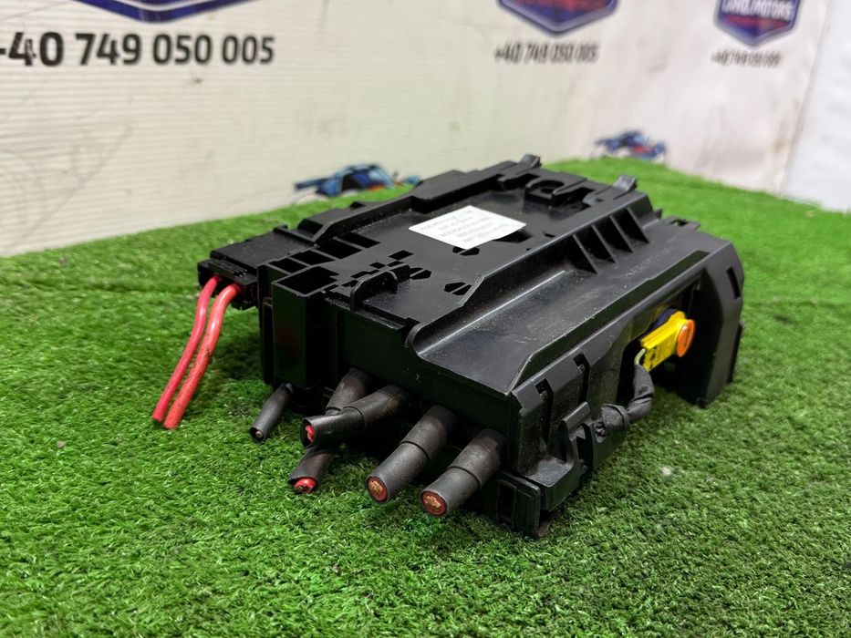 MODUL SIGURANTA BATERIE MERCEDES BENZ C-CLASS C320 W204 2008 COD OEM A2045403850 2007-2015
