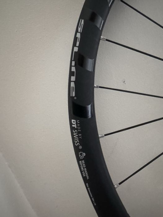 Roata Spate MTB Gravel Carbon Xmc 1200 Spline 27.5 30mm 12x142mm Disc