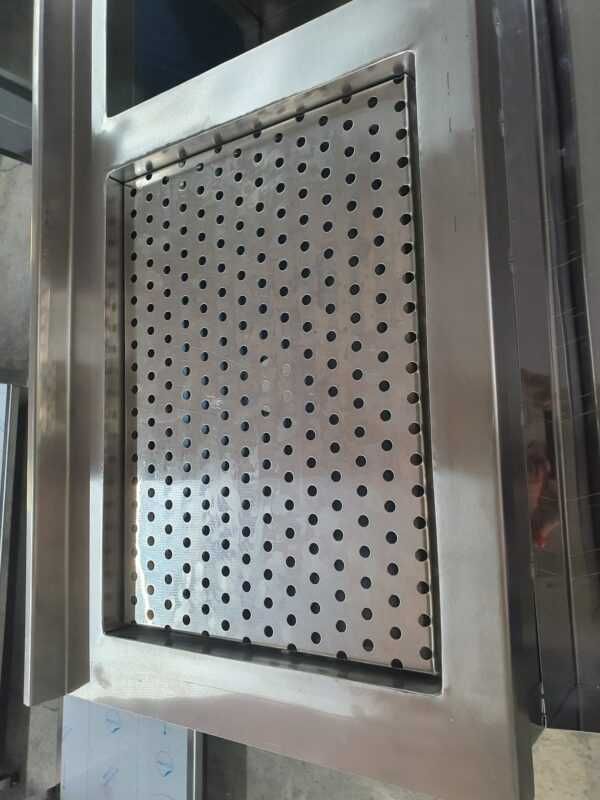 Statie de bar din inox cu 5 cuve 2400×500/600×900mm