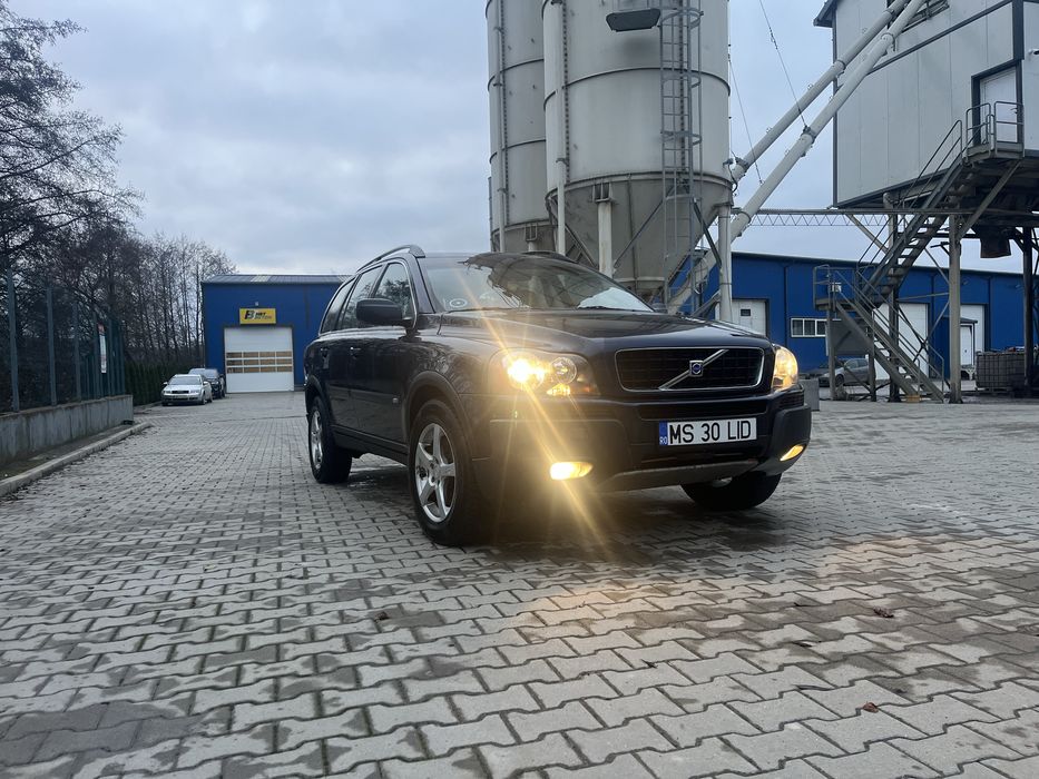 Volvo xc 90.
