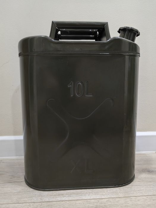 Канистра 10л. Металлическая