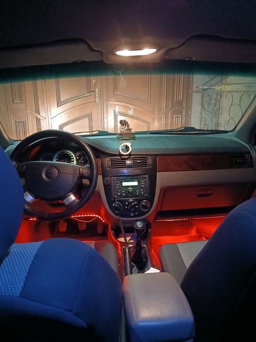 Лассети 1.8  сотилади йоки бартер бор  2015 дан  тепа спаркга