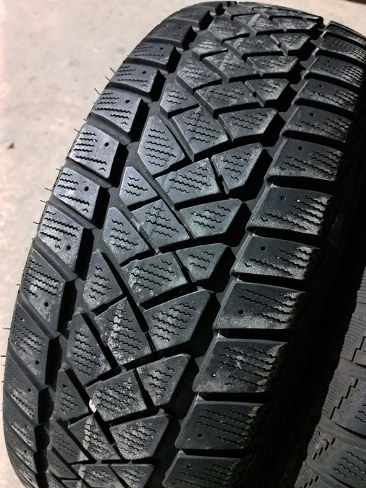 2 anvelope iarnă 215 65 R16C Dunlop