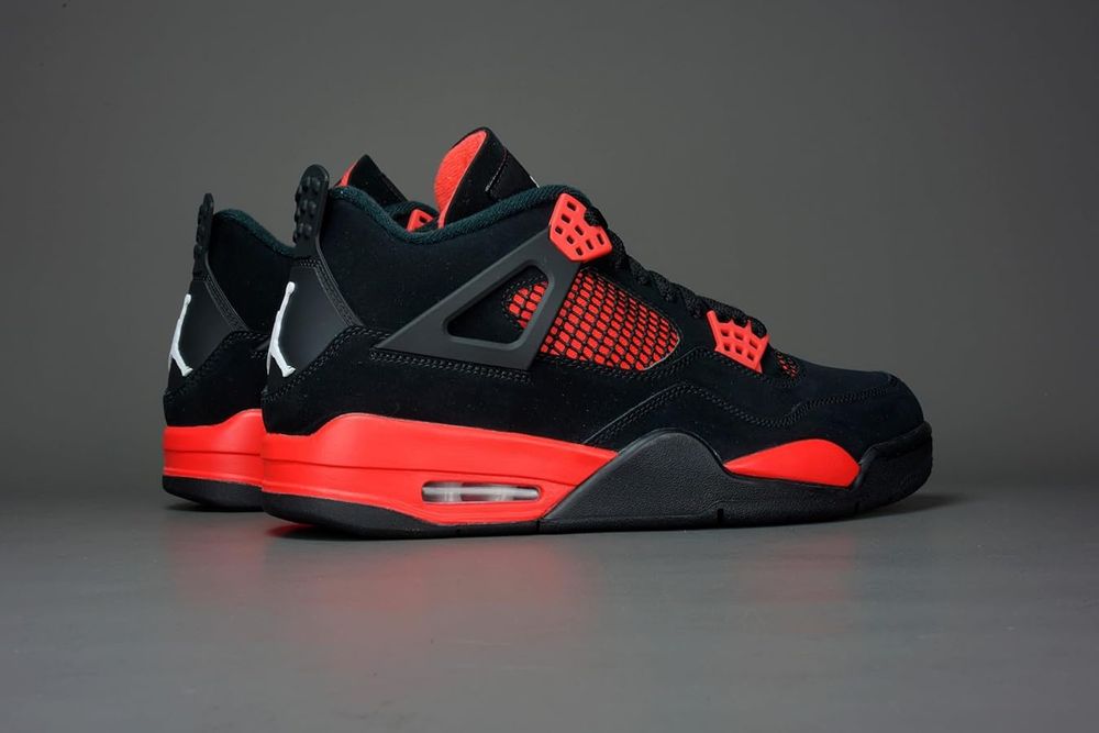 Jordan 4 Retro "Red Thunder"