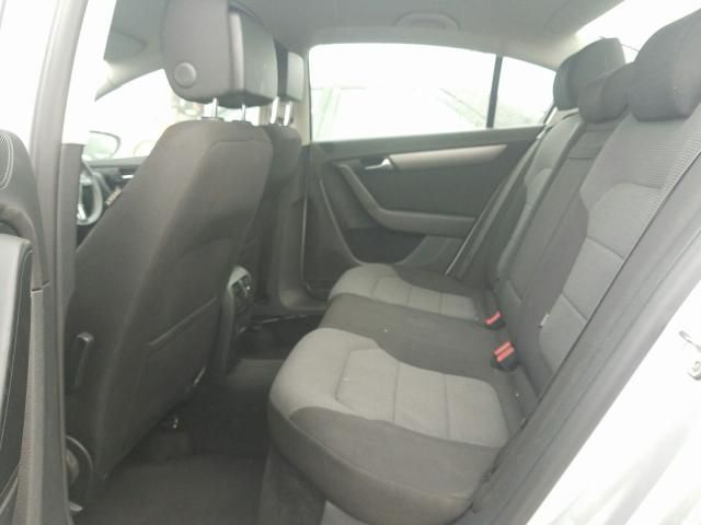 Dezmembrez Vw Passat B7 2013