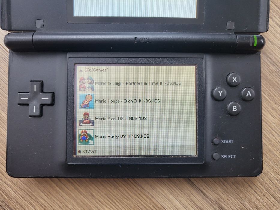 Nintendo DS Lite + 214 Игри