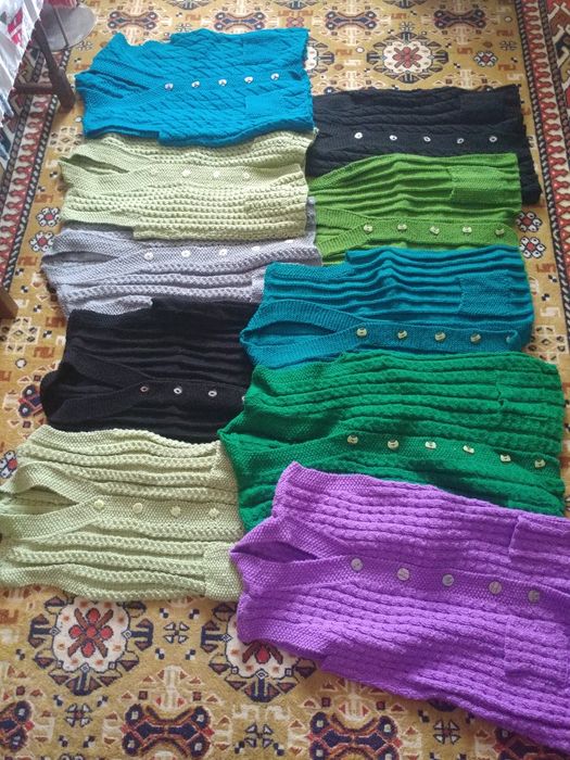 Vesta tricotata manual / sosete / botosei
