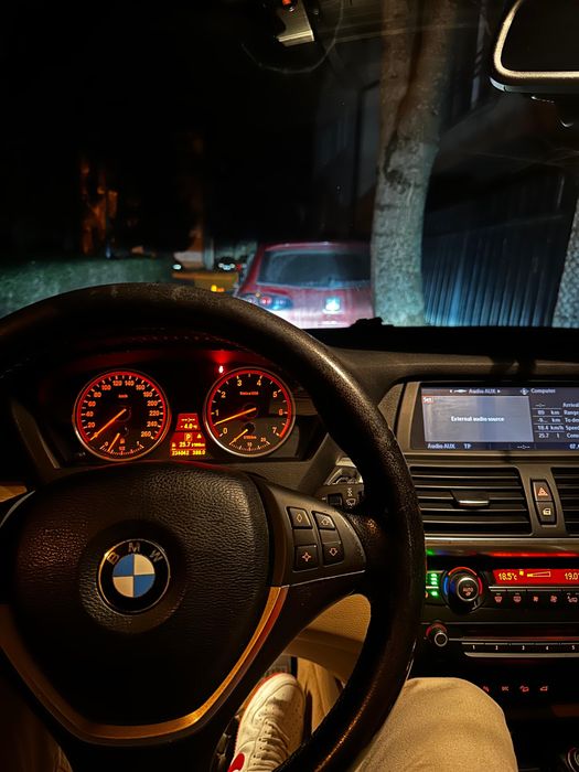 Bmw x5 pachet M 4.8i