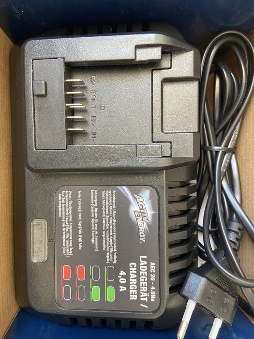 Incarcator Activ Energy