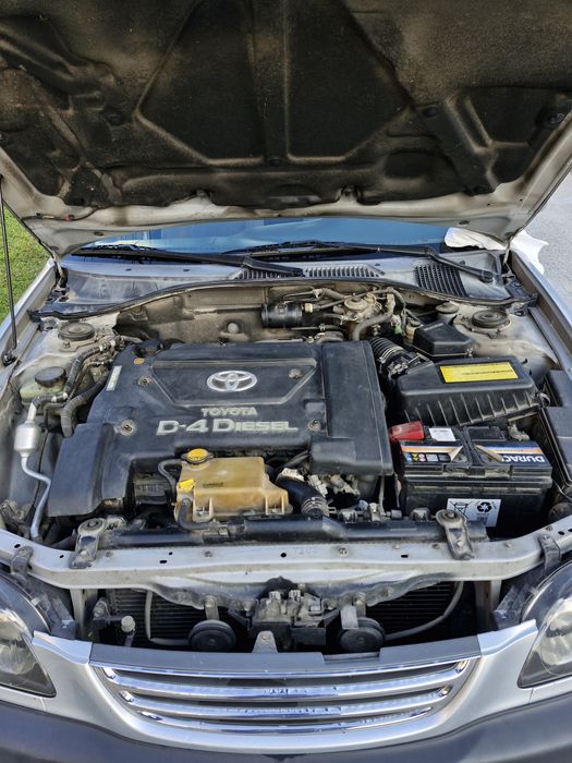 Toyota Avensis 2000г.