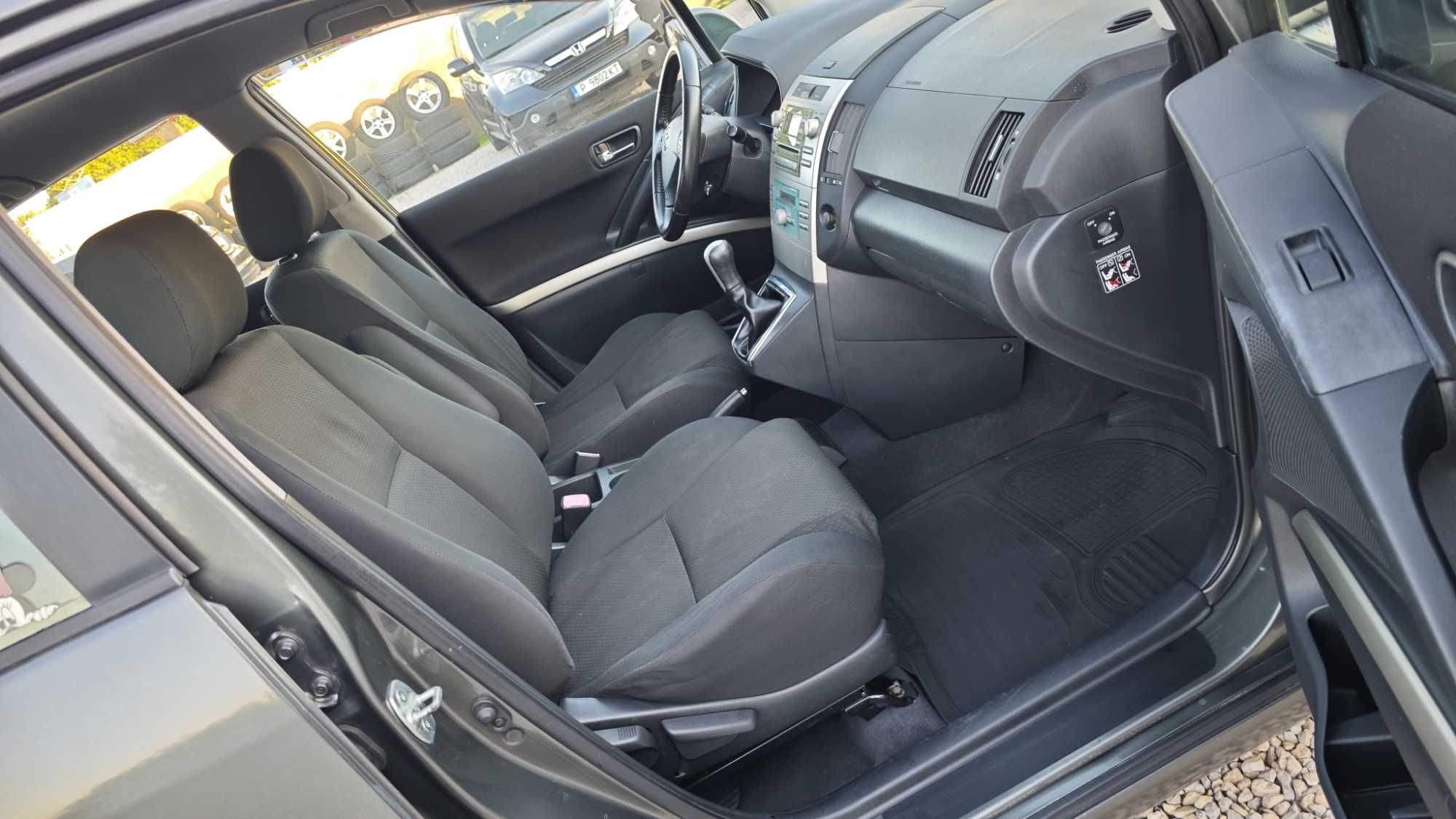 ВСИЧКО ПЛАТЕНО/Обслужен/Нови Гуми Toyota Corolla Verso