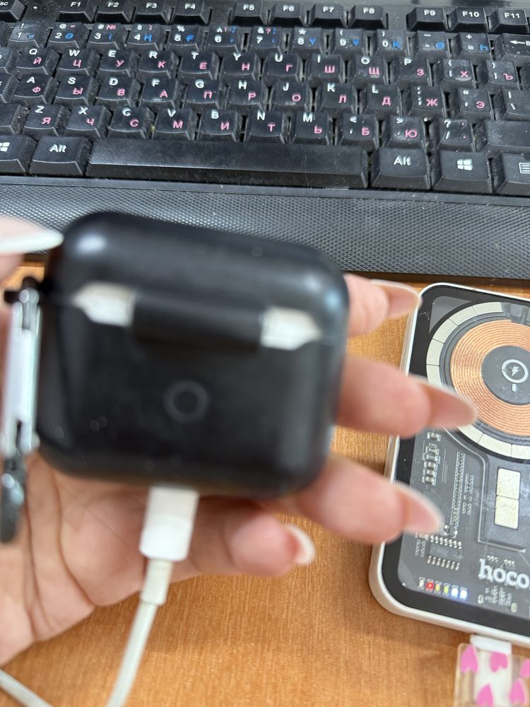 продается air pods3
