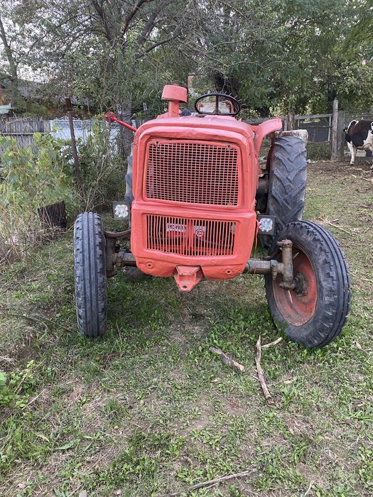 Vând tractor fiat 615