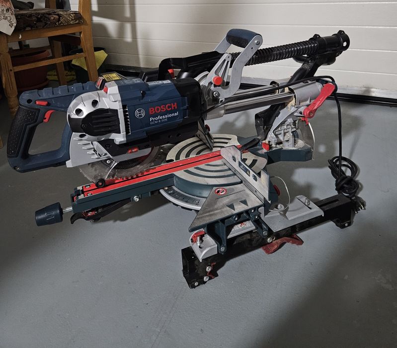 Bosch GCM 8 SDE fierăstrău circular combinat de masa electric