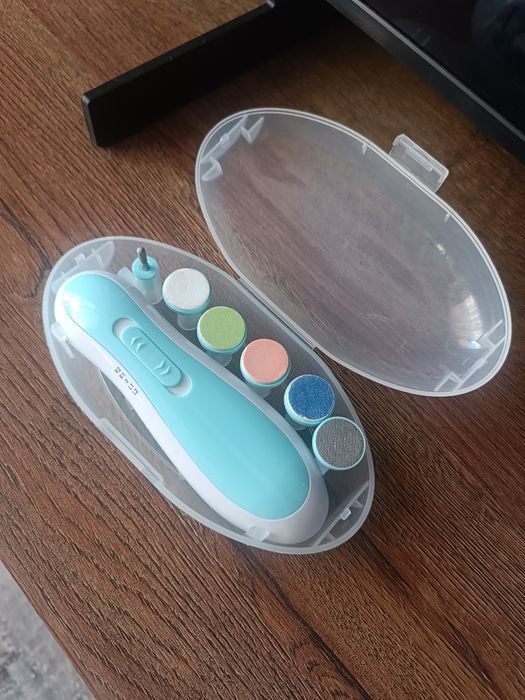 Бебешка електрическа пила за нокти