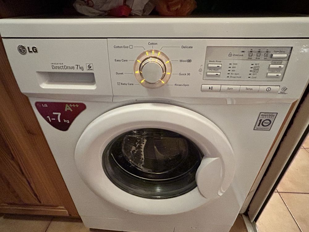 Пералня LG 7kg 1000