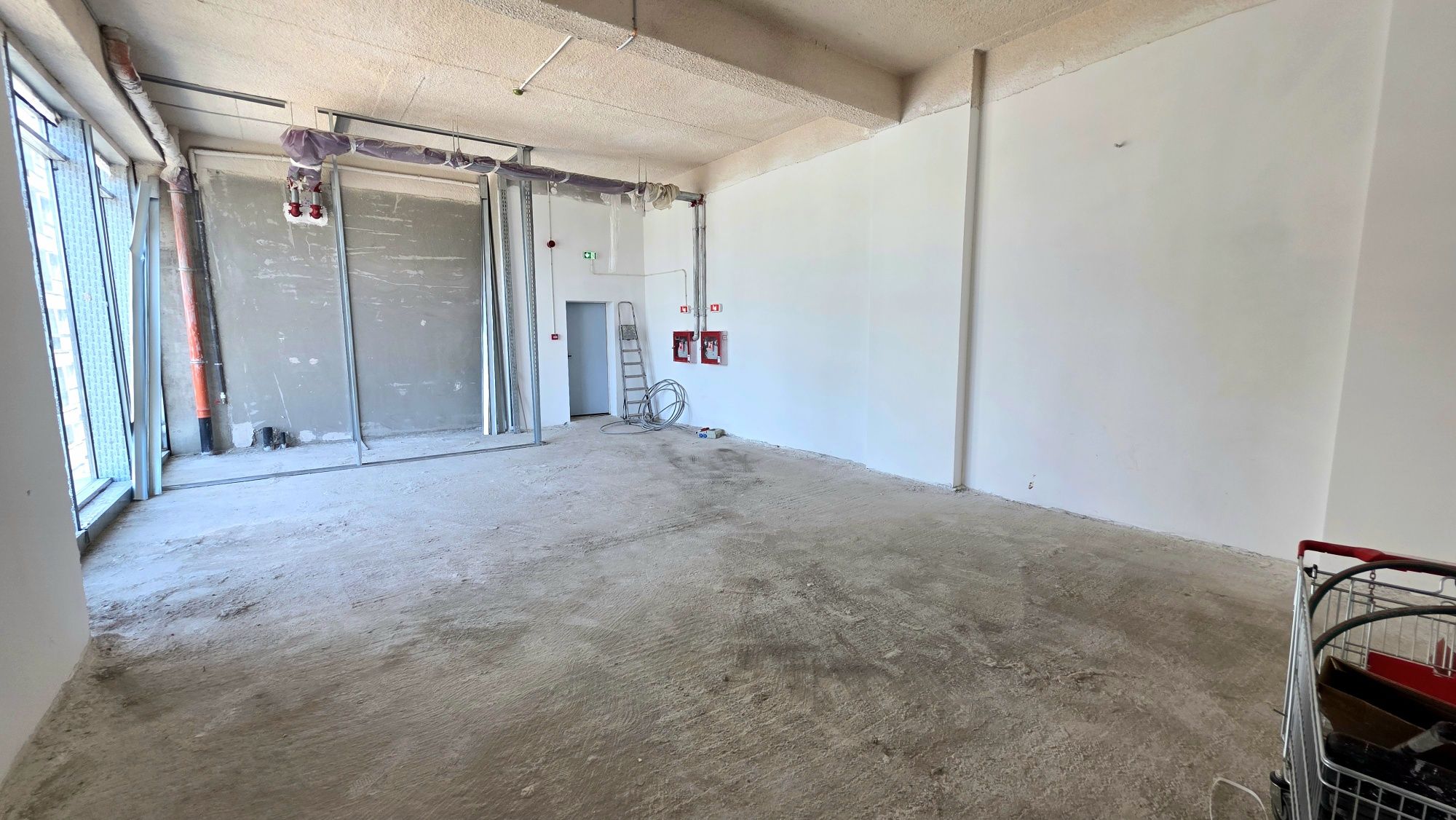 Spațiu Auchan Pasarela Berceni