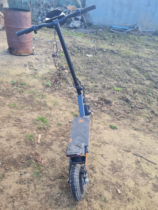 Vând trotineta G2 2025,stare foarte bună