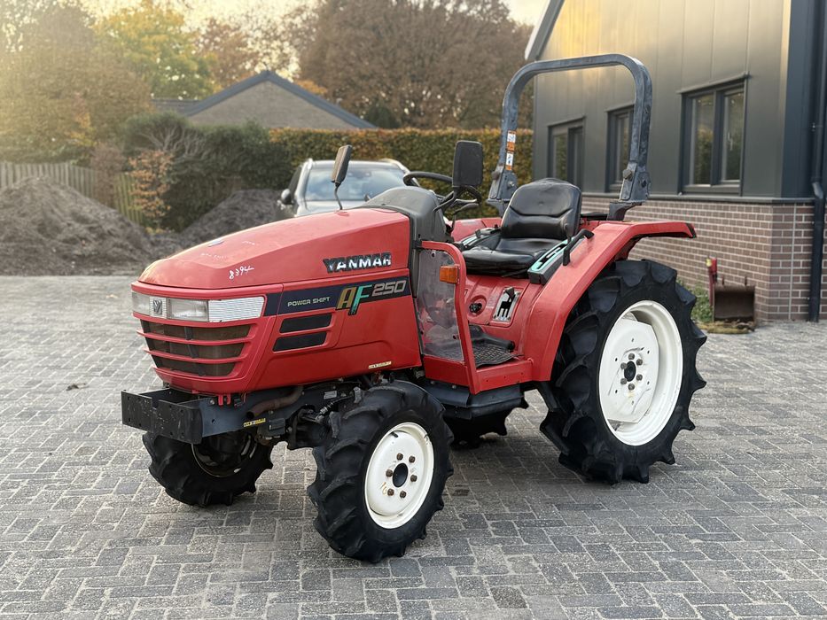 Tractor Japonez yanmar af 250 4x4 25 cp freza