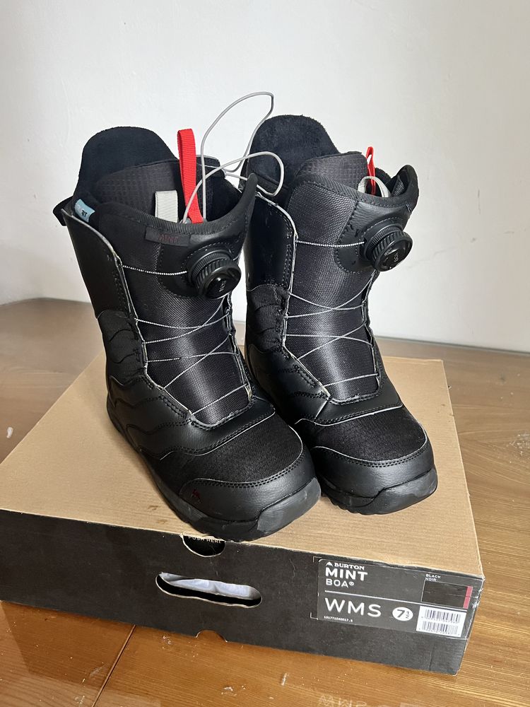 Boots Burton Mint Boa 39