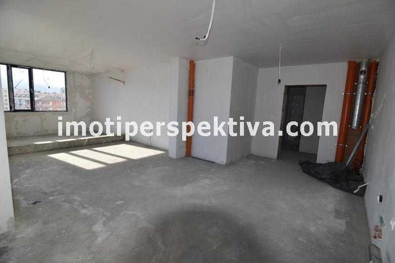 Продава се Многостаен апартамент в Пловдив, Остромила - 182 кв.м за 1300 €/кв.м - Снимка #2