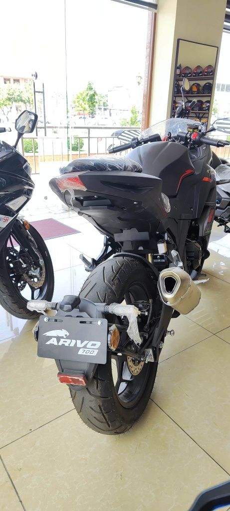 Kredit Мотоцикл 400 куб injector ABS suvlik sõvitish tizimi 2 cilindr