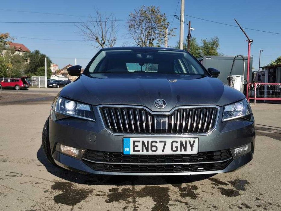 far xenon skoda superb 3 2018 far compet bixenon superb 3 2018