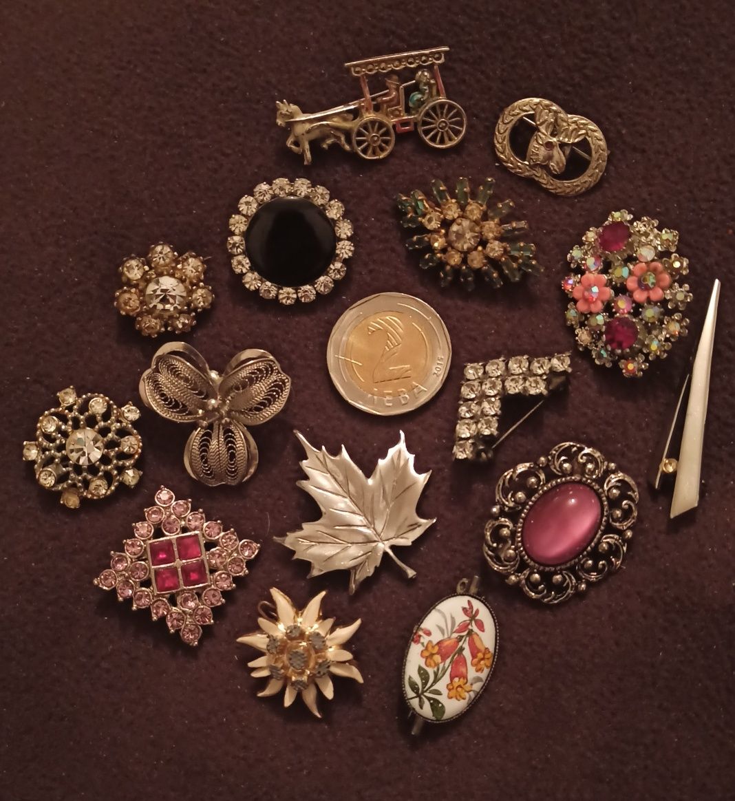 Винтидж брошки, Brooches