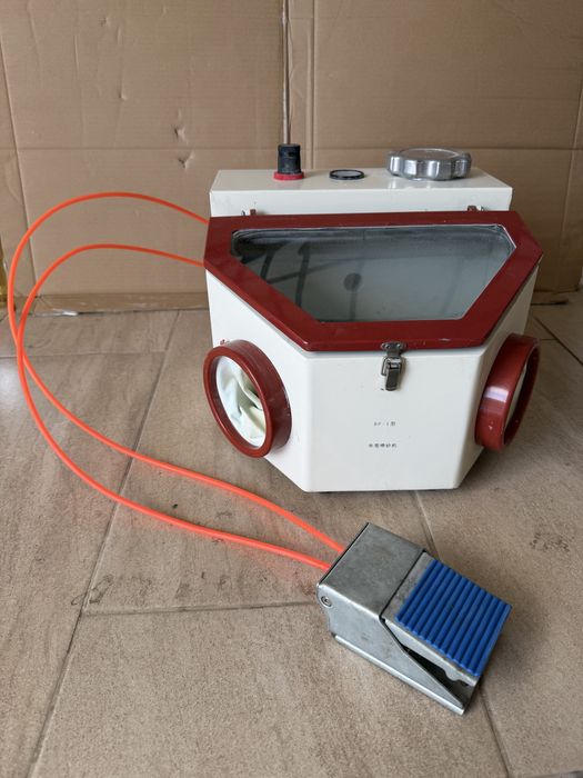 Зъботехнически песъкоструйник