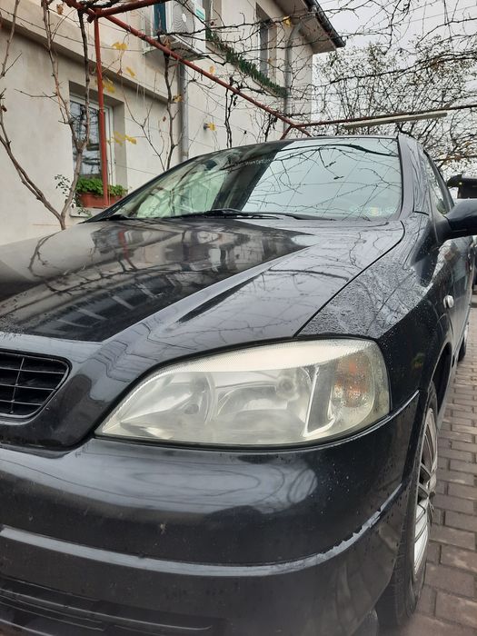 Vând faruri astra g