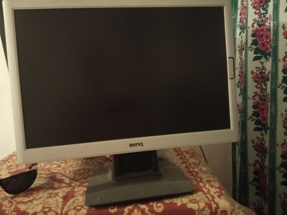 Продам Монитор Benq 19